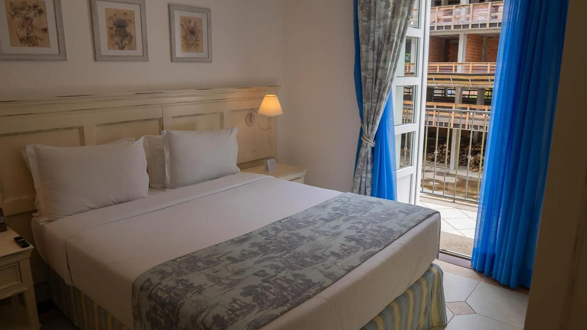 Отель Il Campanario Villaggio Resort - Oficial Флорианополис